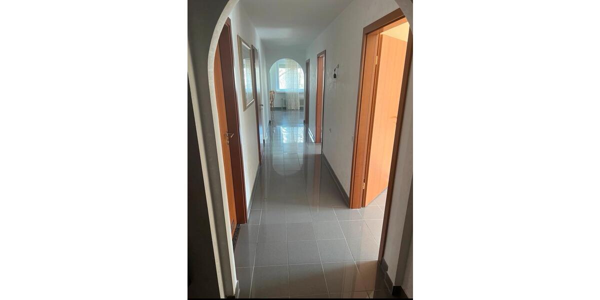 Etagenwohnung Pfullingen - 4 Zimmer, 100 m&sup2;, 329.000&euro; | Angebot:26984827