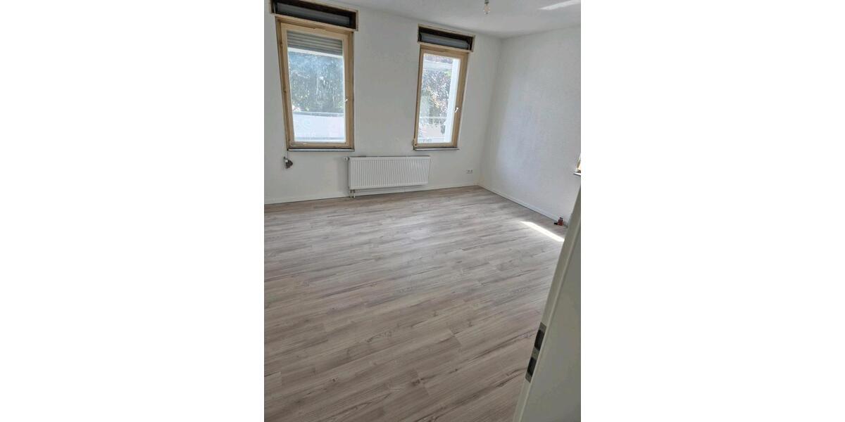 Etagenwohnung Reutlingen - 3 Zimmer, 80 m&sup2;, 1.300&euro; | Angebot:26689040