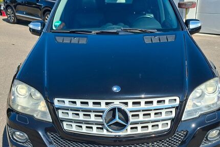 Mercedes-Benz ML 350 227.328 km 6.499 &euro; Deizisau 73779