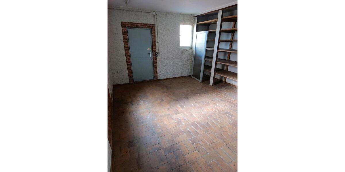 Mehrfamilienhaus, Wohnhaus Nürtingen - 8 Zimmer, 150 m&sup2;, 425.000&euro; | Angebot:26059475