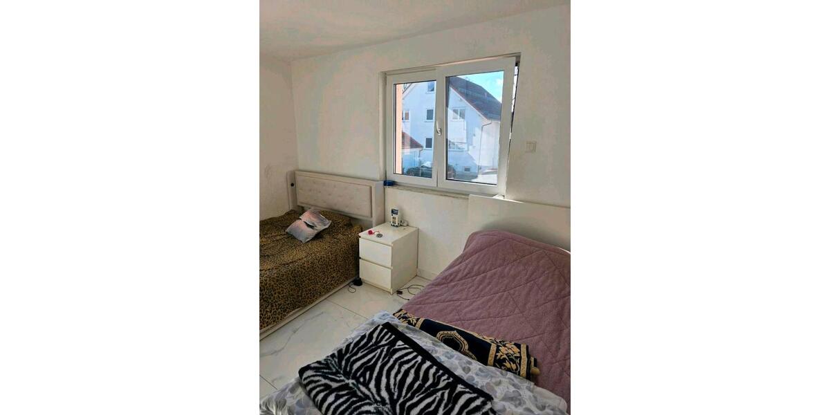 Etagenwohnung Herrenberg - 4 Zimmer, 86 m&sup2;, 330.000&euro; | Angebot:25334728