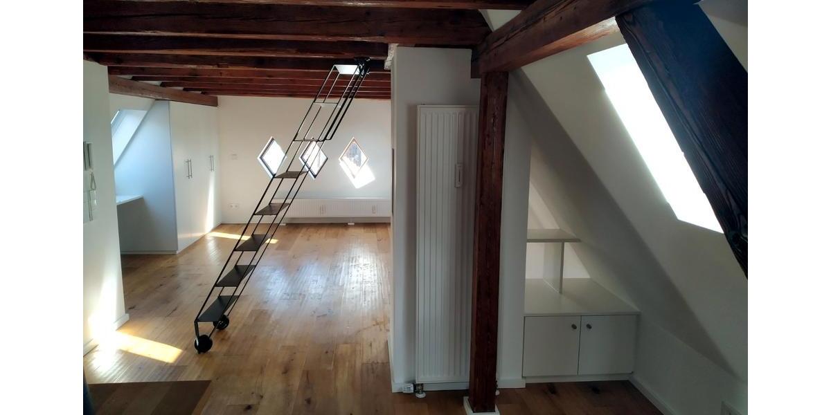 Dachgeschoßwohnung Esslingen am Neckar - 1 Zimmer, 50 m&sup2;, 750&euro; | Angebot:26694108