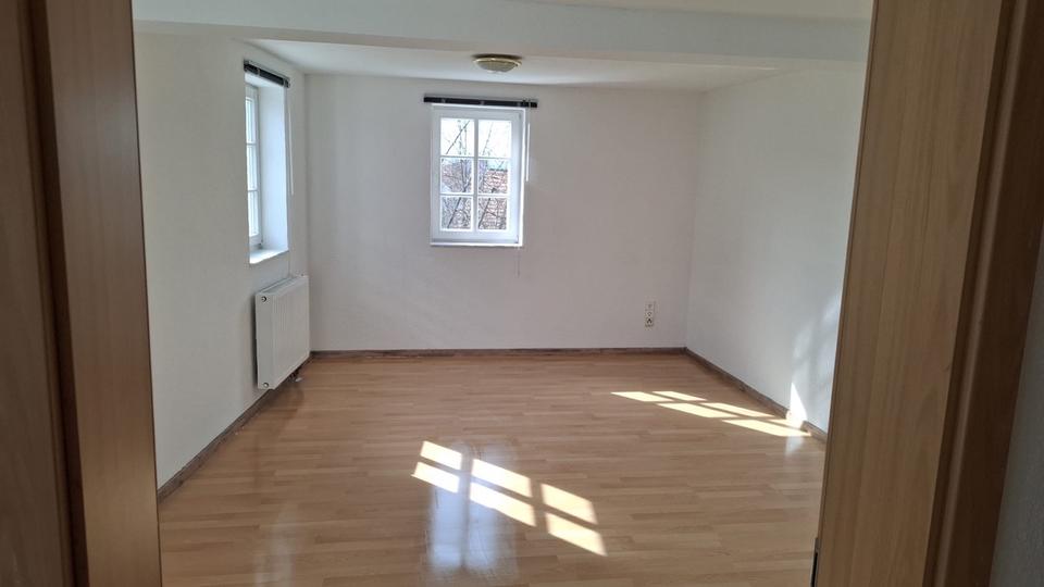 Einfamilienhaus Herrenberg - 5 Zimmer, 135 m&sup2;, 1.800&euro; | Angebot:25506994