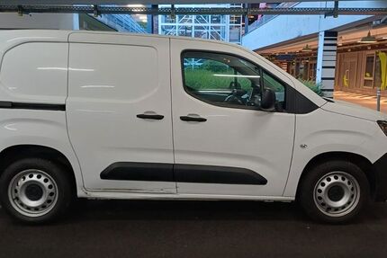 Peugeot Partner 80.000 km 10.600 &euro; Esslingen am Neckar 73733