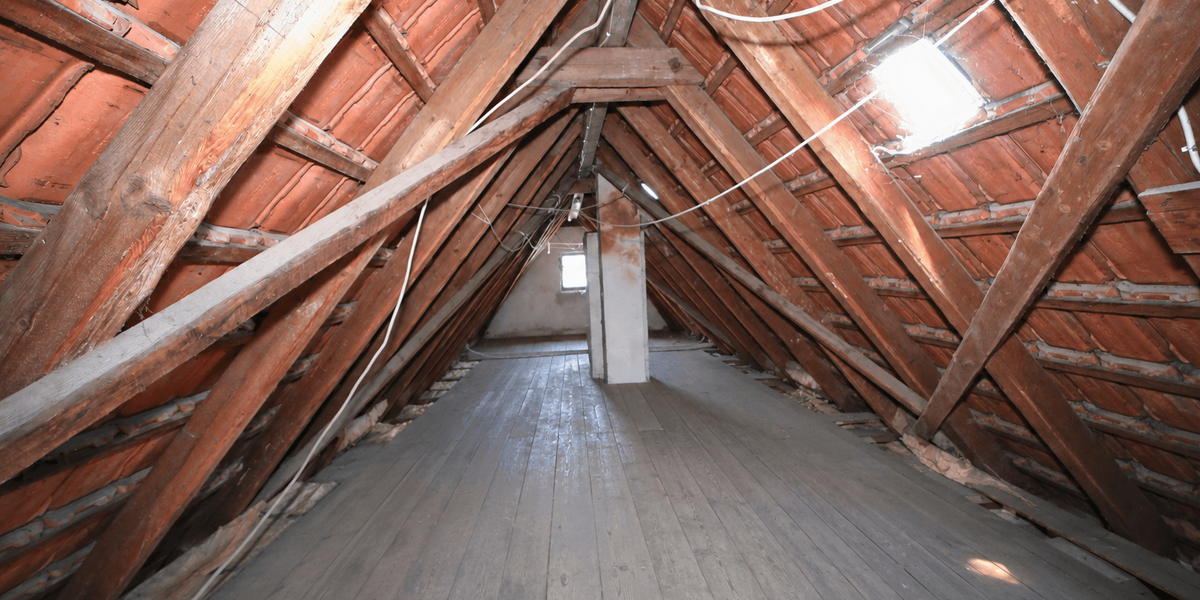3 Zi. Dachgeschosswohnung mit zusätzlich ca. 30m² Bühnengrundfl. Galerie- od. Maisonette-Potenzial - Dachgeschoßwohnung Weilheim an der Teck | Angebot:27532418
