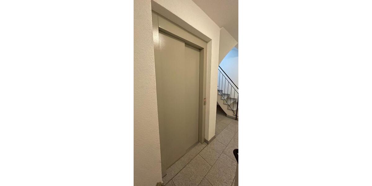 Erdgeschoßwohnung Esslingen am Neckar - 4 Zimmer, 92 m&sup2;, 599.000&euro; | Angebot:26042041