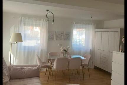 Wohnung Rottenburg am Neckar - 2.5 Zimmer, 80 m&sup2;, 600&euro; | Angebot:27597155