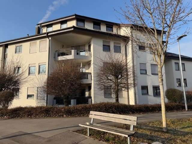 Etagenwohnung Metzingen Neugreuth - 3.5 Zimmer, 97 m&sup2;, 1.100&euro; | Angebot:25757164