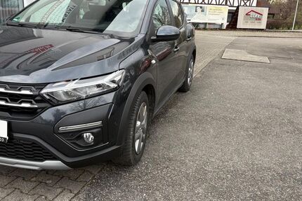 Dacia Sandero 42.000 km 12.760 &euro; Pliezhausen 72124