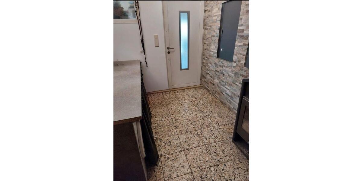 Einfamilienhaus Herrenberg - 7 Zimmer, 131 m&sup2;, 325.000&euro; | Angebot:25088886