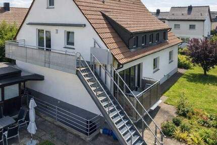 Haus Bempflingen - 8 Zimmer, 225 m&sup2;, 598.000&euro; | Angebot:25799144