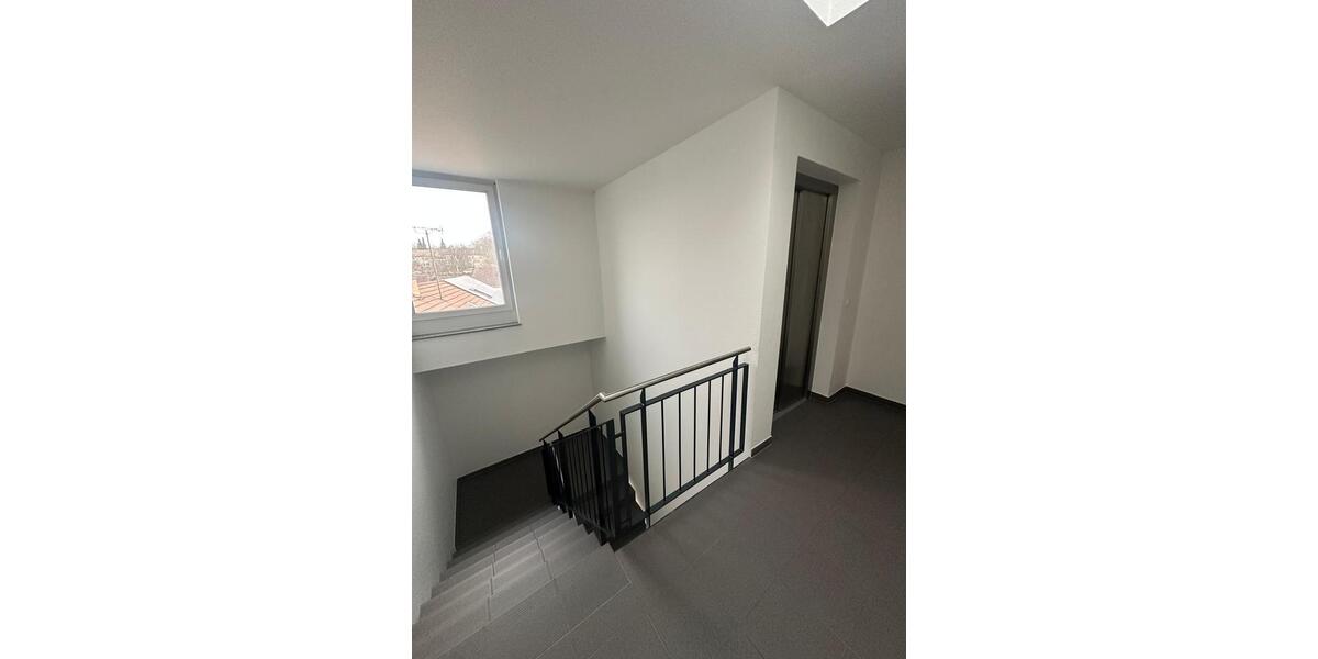 Einfamilienhaus Nürtingen - 4 Zimmer, 115 m&sup2;, 1.400&euro; | Angebot:25307038