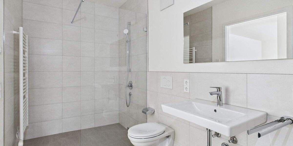 Etagenwohnung Sindelfingen Ost - 2 Zimmer, 67 m&sup2;, 1.350&euro; | Angebot:25671739