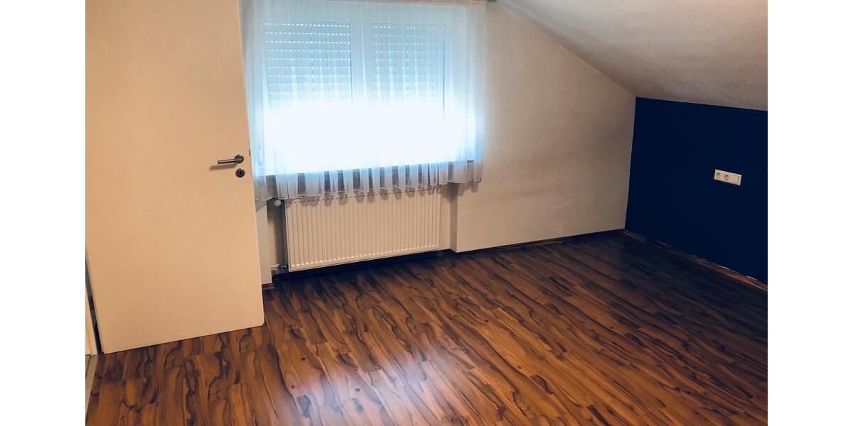 Einfamilienhaus Reutlingen Reutlingen-Betzingen - 3 Zimmer, 78 m&sup2;, 950&euro; | Angebot:27604502