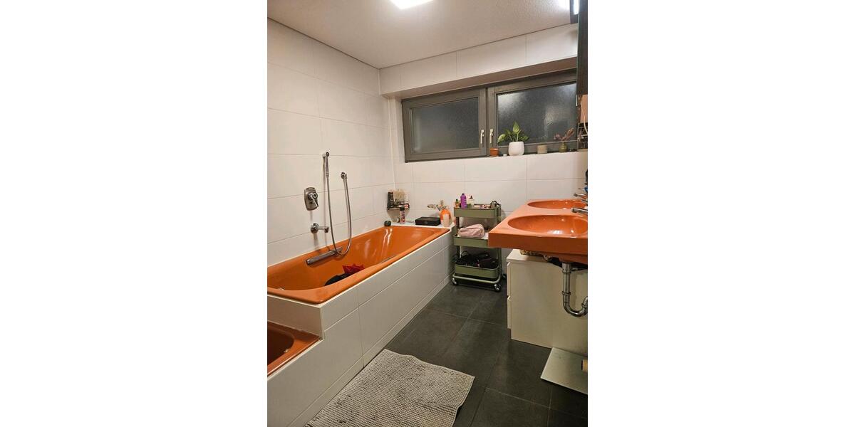 Erdgeschoßwohnung Reutlingen Altenburg - 2.5 Zimmer, 70 m&sup2;, 1.200&euro; | Angebot:27579761