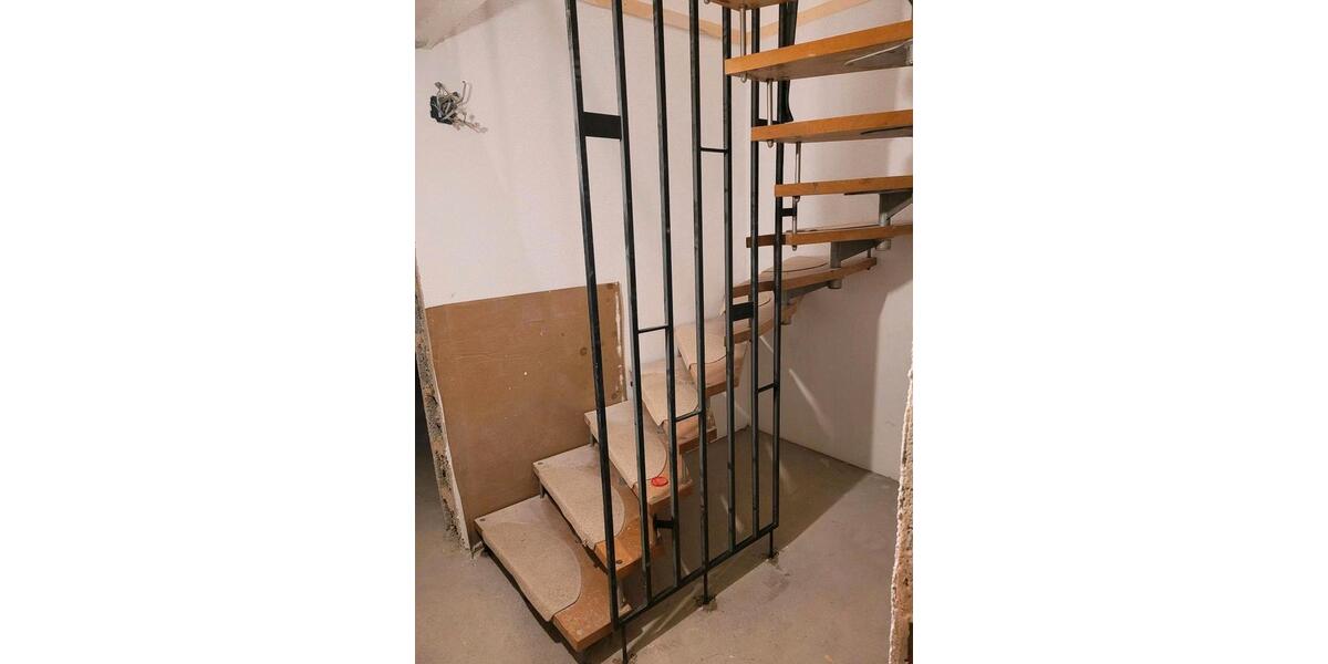 Maisonettenwohnung Esslingen am Neckar Oberesslingen - 4 Zimmer, 120 m&sup2;, 1.000&euro; | Angebot:26122273
