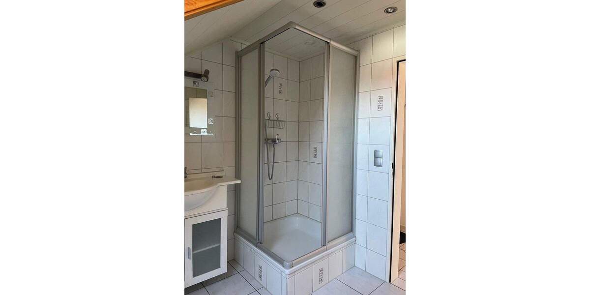 Etagenwohnung Reutlingen Ringelbach - 3 Zimmer, 70 m&sup2;, 280.000&euro; | Angebot:25657615