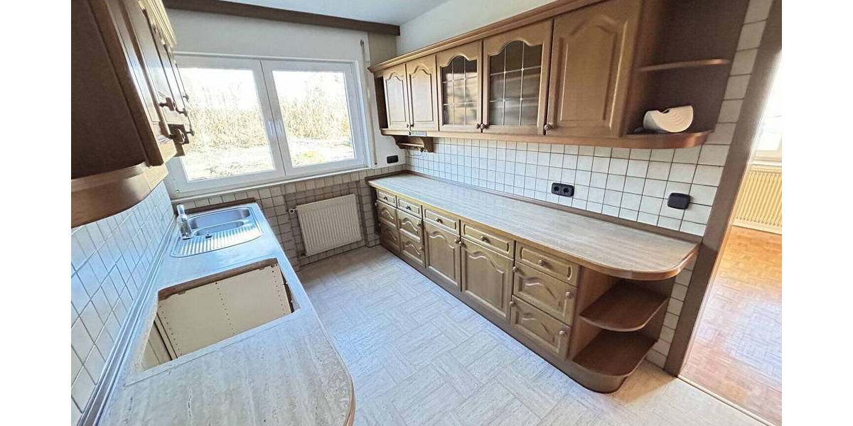 Mehrfamilienhaus, Wohnhaus Ehningen - 9 Zimmer, 250 m&sup2;, 875.000&euro; | Angebot:25654347