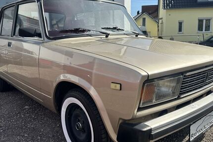 Lada Nova 46.651 km 6.999 &euro; Unterensingen 72669