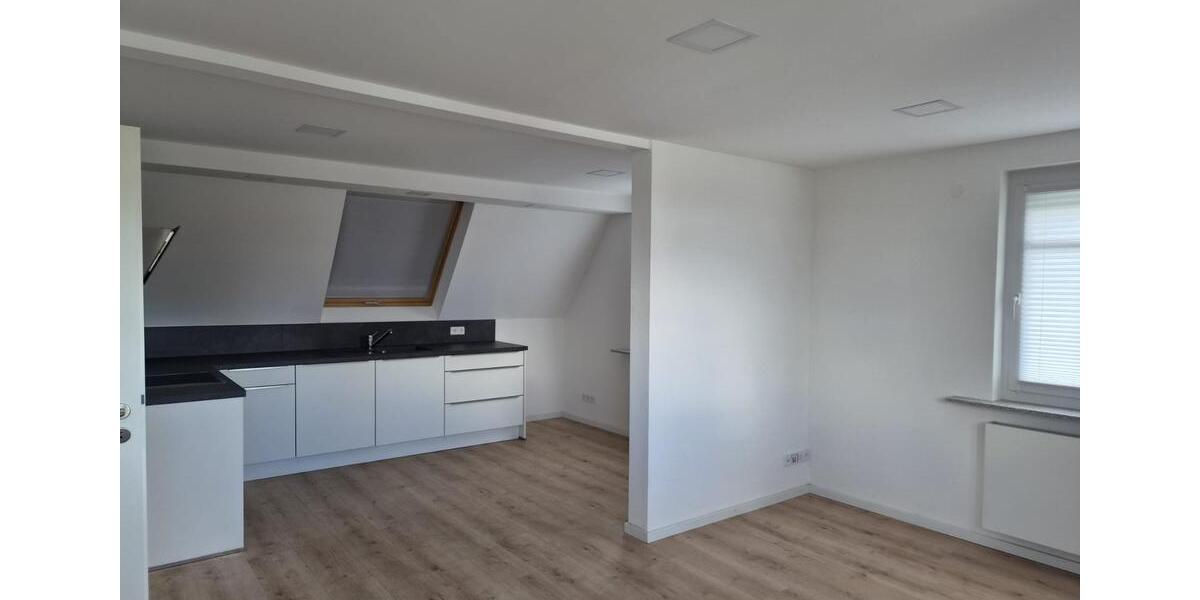 Dachgeschoßwohnung Reutlingen Reutlingen-Betzingen - 2 Zimmer, 60 m&sup2;, 840&euro; | Angebot:27567280