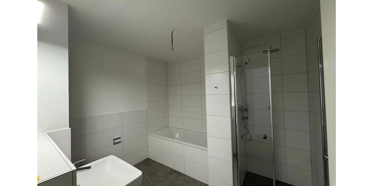 Erdgeschoßwohnung Nürtingen - 3 Zimmer, 100 m&sup2;, 1.580&euro; | Angebot:25972046