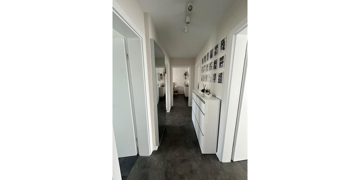 Etagenwohnung Sindelfingen - 3 Zimmer, 68 m&sup2;, 1.100&euro; | Angebot:25945579