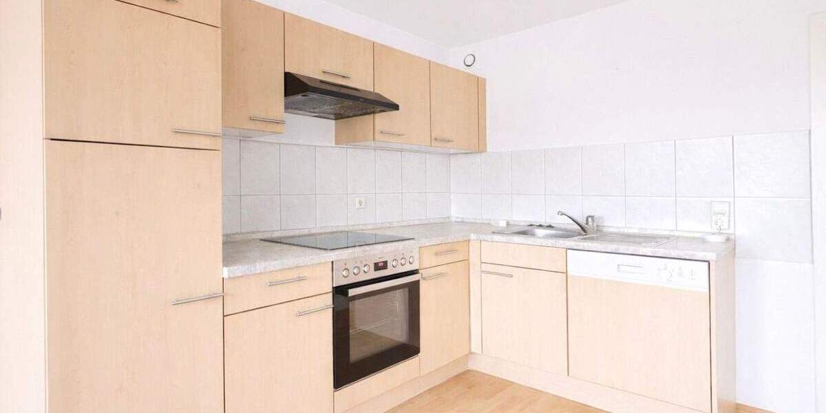 Etagenwohnung Sindelfingen Ost - 3 Zimmer, 84 m&sup2;, 269.000&euro; | Angebot:25667918