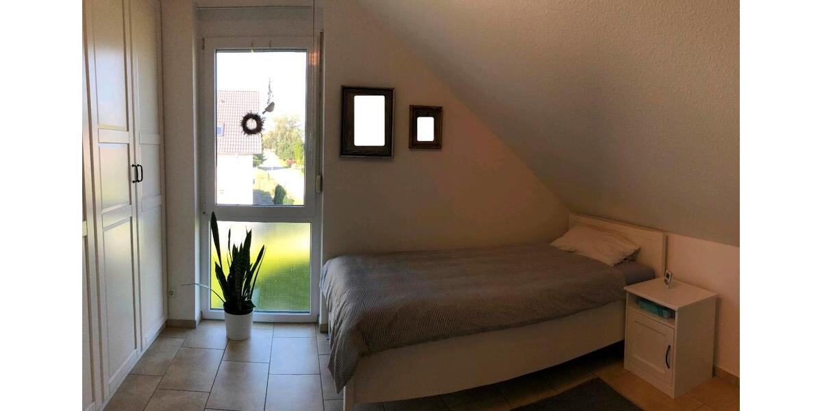 Einfamilienhaus Neustetten - 4.5 Zimmer, 127 m&sup2;, 1.680&euro; | Angebot:25840549