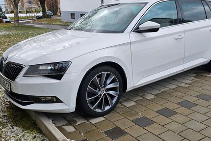 Skoda Superb 148.000 km 16.500 &euro; Bodelshausen 72411