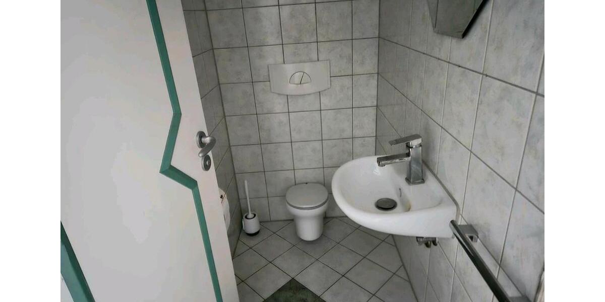 Reihenhaus Burladingen - 5 Zimmer, 140 m&sup2;, 1.000&euro; | Angebot:25403159