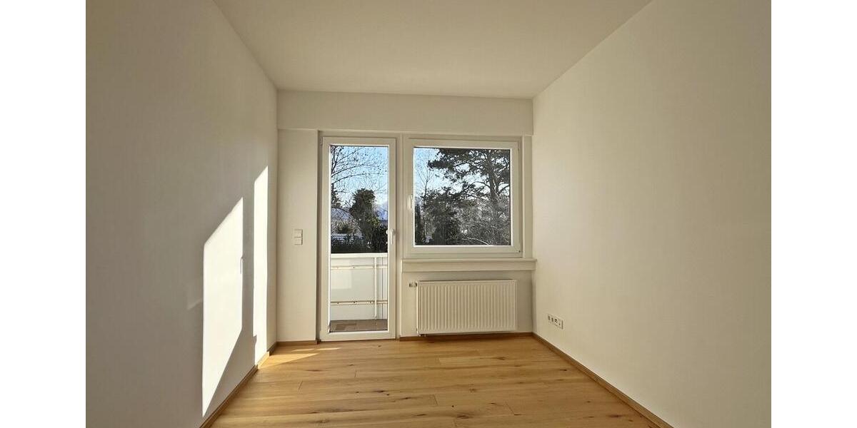 Einfamilienhaus Reutlingen Reutlingen (Kernstadt) - 4.5 Zimmer, 140 m&sup2;, 2.200&euro; | Angebot:25142351