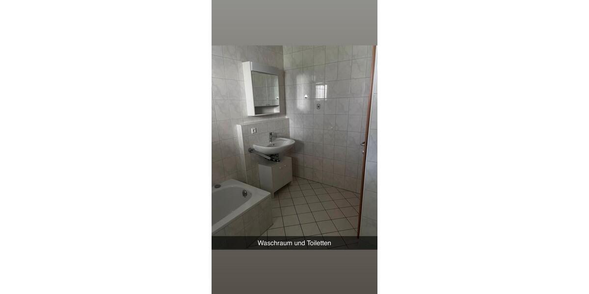 Etagenwohnung Tübingen Derendingen - 2 Zimmer, 69 m&sup2;, 910&euro; | Angebot:26634923