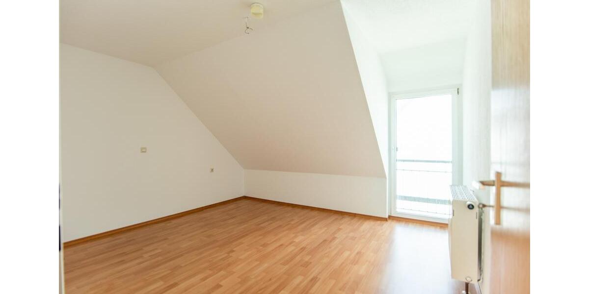Dachgeschoßwohnung Münsingen - 3 Zimmer, 68 m&sup2;, 700&euro; | Angebot:26689050