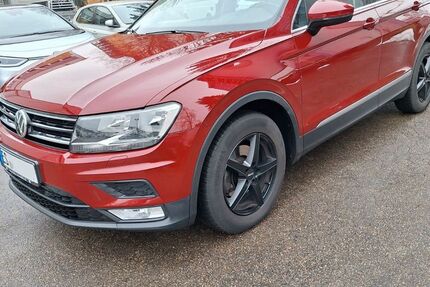VW Tiguan 67.000 km 16.900 &euro; Esslingen am Neckar 73733