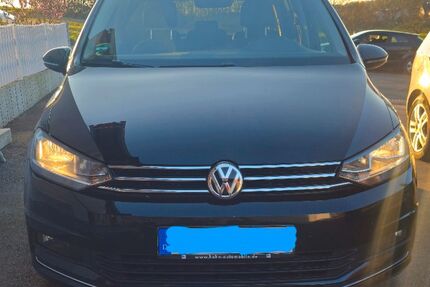 VW Touran 144.000 km 13.990 &euro; Kirchheim unter Teck 73230