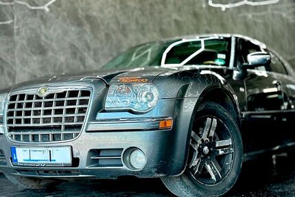 Chrysler 300C 280.000 km 2.499 &euro; Reutlingen 72762