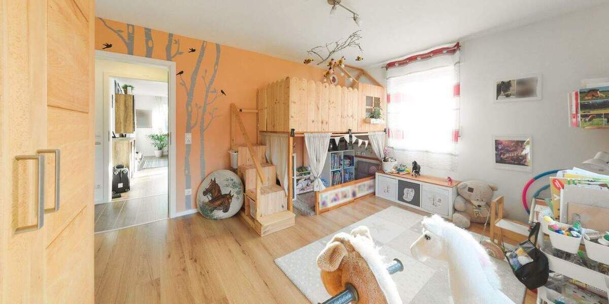 Etagenwohnung Reutlingen Ohmenhausen - 4 Zimmer, 113 m&sup2;, 420.000&euro; | Angebot:25779770