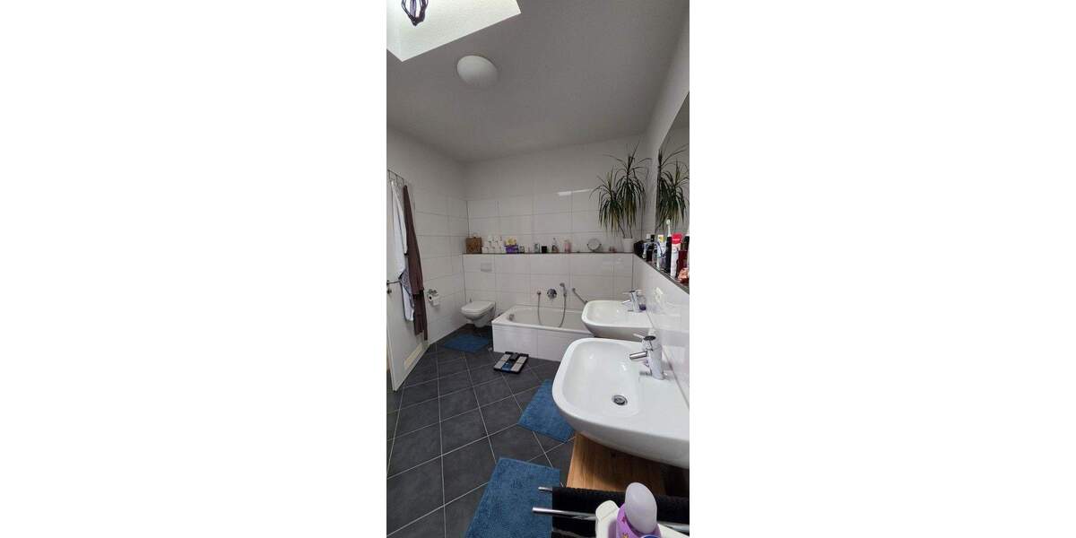 Etagenwohnung Sindelfingen Mitte - 9 Zimmer, 242 m&sup2;, 695.000&euro; | Angebot:25823345