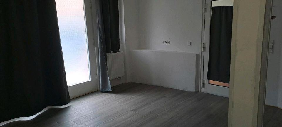 Doppelhaushälfte Nürtingen - 13 Zimmer, 210 m&sup2;, 450.000&euro; | Angebot:25991197