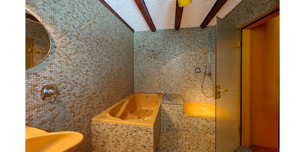 Charmantes Fachwerkhaus mit ELW, Atelier und Ausbaureserve - Wohnen & Arbeiten unter einem Dach - Bauernhaus, Landhaus Reutlingen Rommelsbach | Angebot:24690906