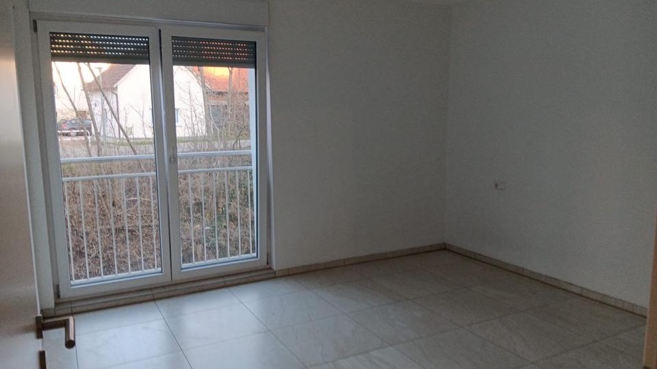 Etagenwohnung Dußlingen - 4 Zimmer, 78 m&sup2;, 1.500&euro; | Angebot:26022417