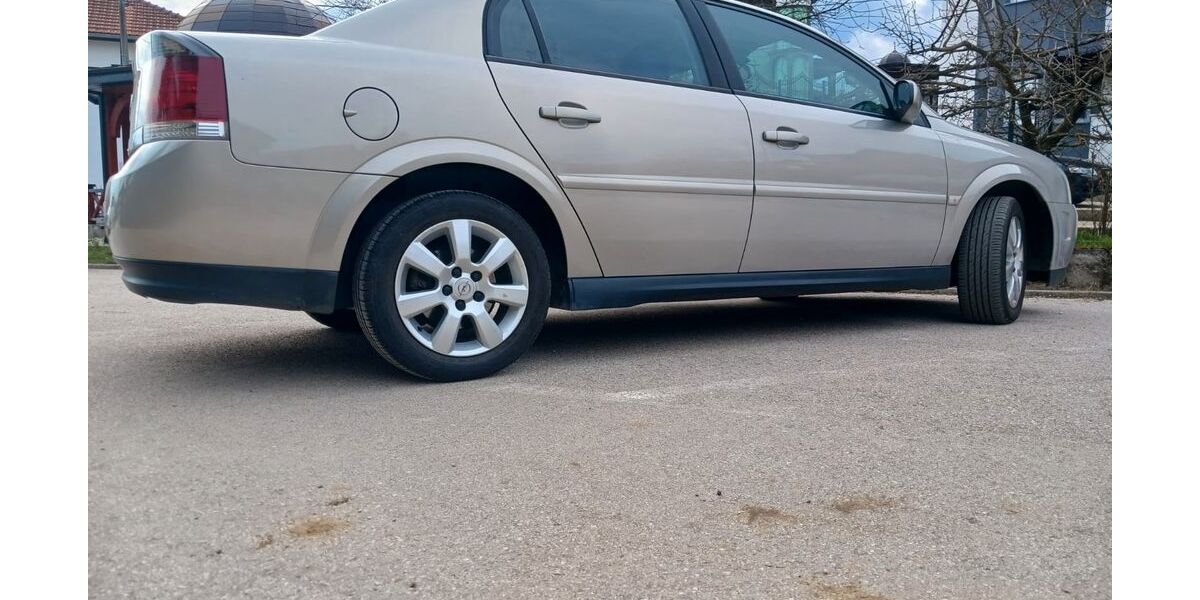 Opel Vectra 185.555 km 2.499 &euro; Bad Urach 72574