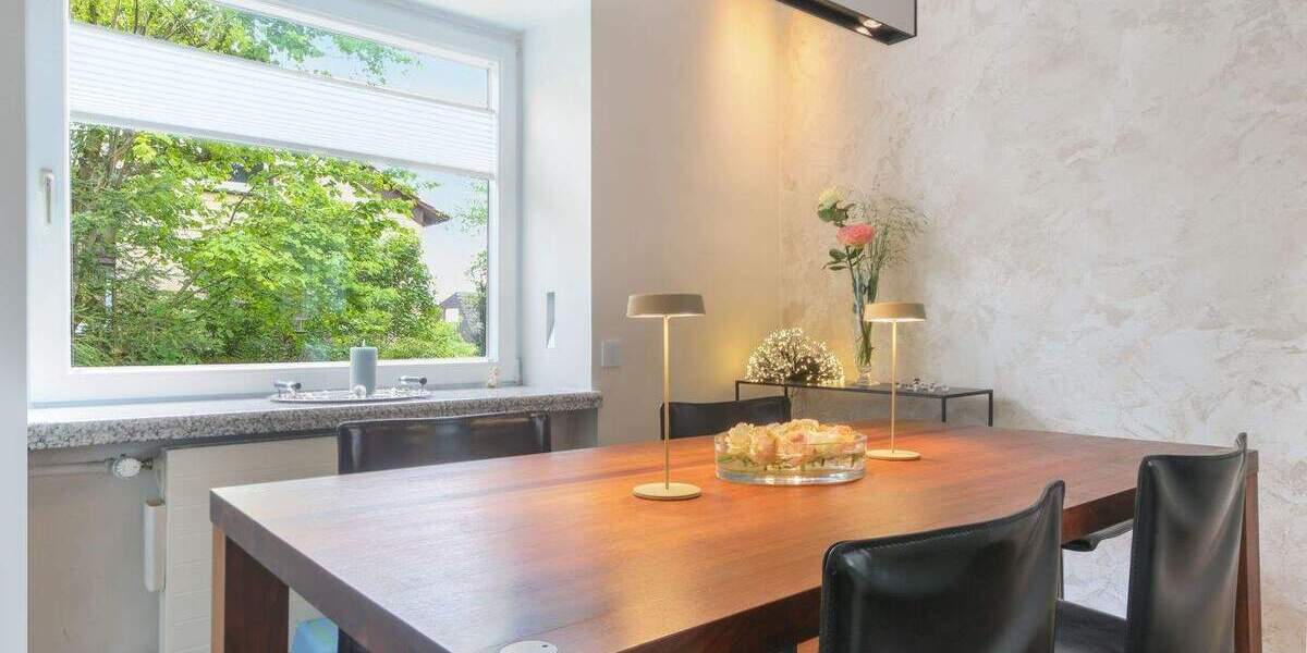 Einfamilienhaus Böblingen - 8 Zimmer, 206 m&sup2;, 949.000&euro; | Angebot:25896630