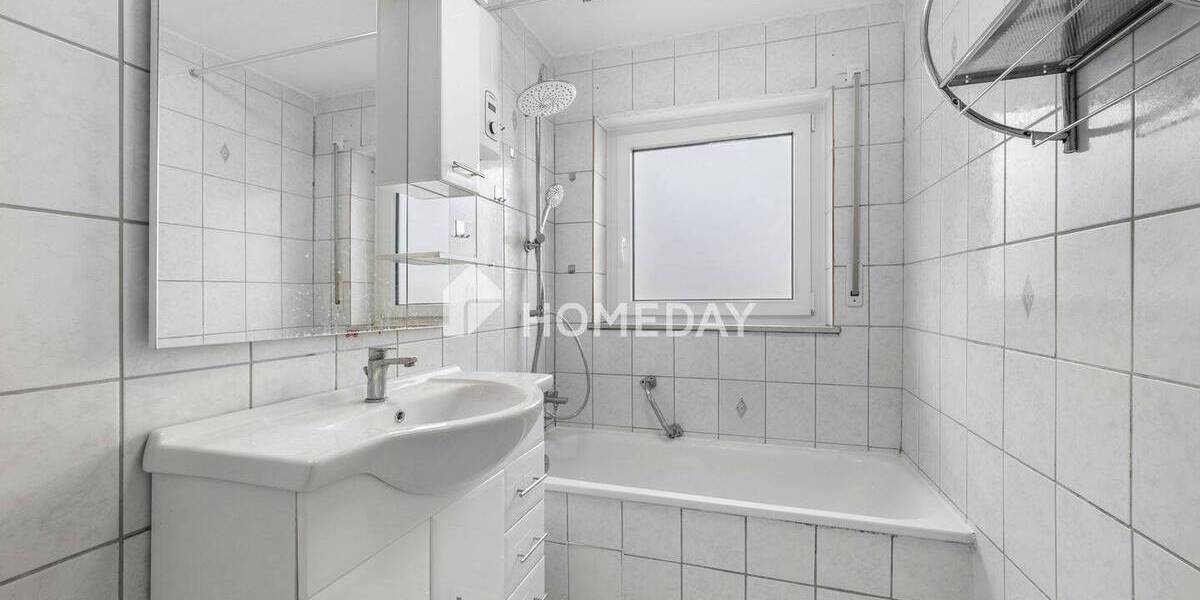 Etagenwohnung Bad Urach - 4 Zimmer, 91 m&sup2;, 189.000&euro; | Angebot:25997120