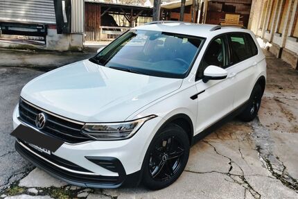 VW Tiguan 79.000 km 22.300 &euro; Wannweil 72827