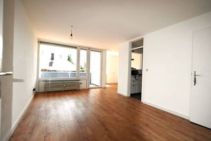 Lichtdurchflutet & gepflegt: 2-Zimmer-Wohnung mit Balkon & EBK - Wohnung Böblingen | Angebot:26347789