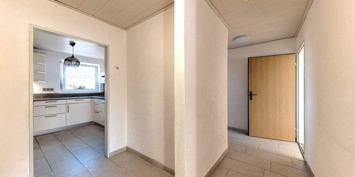 Etagenwohnung Holzgerlingen - 4 Zimmer, 89 m&sup2;, 330.000&euro; | Angebot:25695005