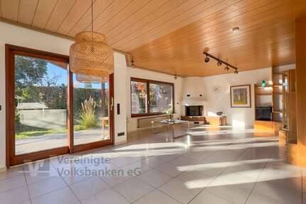 Haus Böblingen - 6.5 Zimmer, 192 m&sup2;, 835.000&euro; | Angebot:23721045