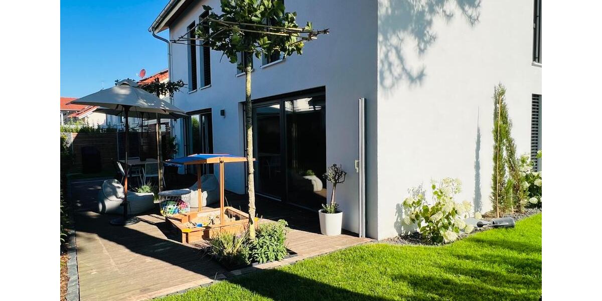 Einfamilienhaus Mössingen - 11 Zimmer, 213 m&sup2;, 1.900&euro; | Angebot:26603226