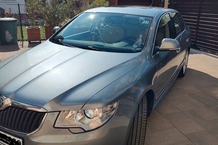Skoda Superb 150.705 km 9.999 &euro; Reutlingen 72766